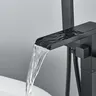 Robinet de baignoire à cascade doré – vue 3