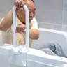 Main courante de baignoire réglable