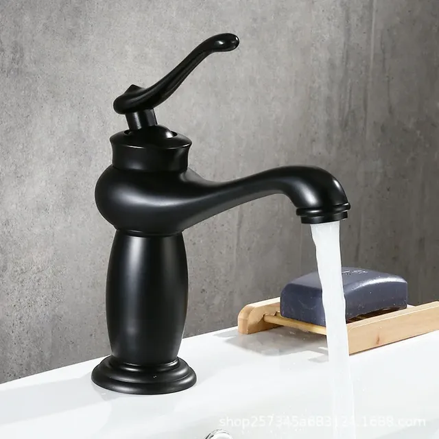 Communautés réateurs de ark de salle de bain en or… – vue 4