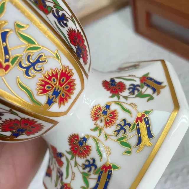 Vase en céramique élégant en porcelaine – vue 5