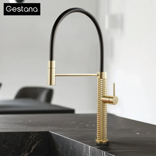 Robinet de cuisine de luxe en laiton brossé doré