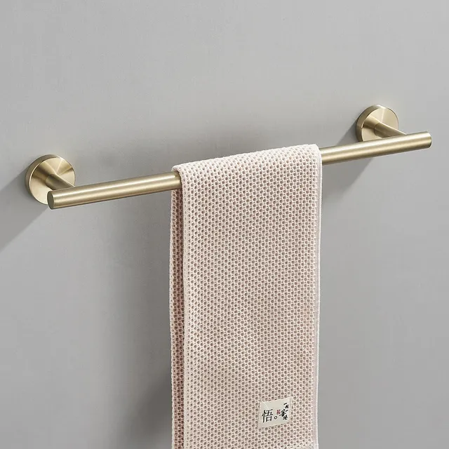 Accessoires de salle de bains en or brossé – vue 2