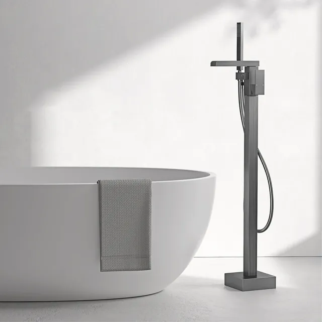 AITANA-Salle de bain sur pied en laiton noir – vue 3