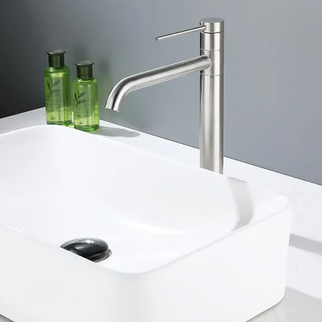 Mélangeur d'eau froide et chaude à poignée unique – vue 4