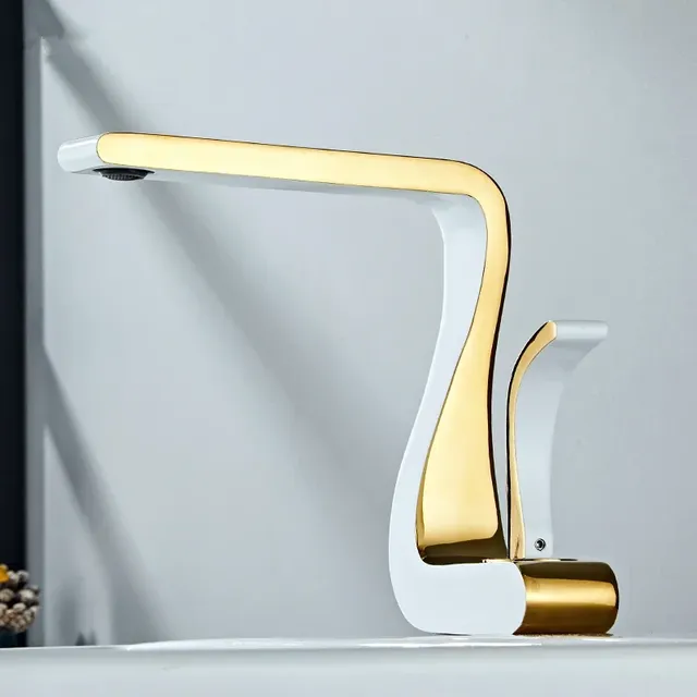 Robinet mitigeur de salle de bains de luxe en or blanc – vue 4