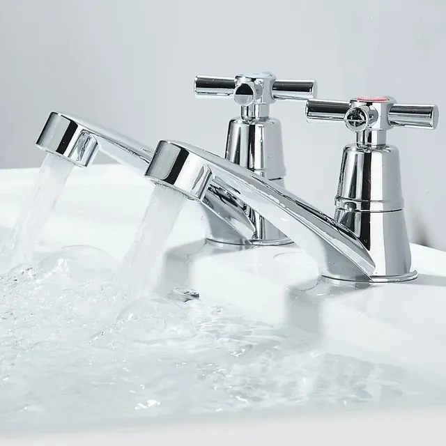 Robinet de salle de bains chromé de qualité supérieure – vue 3