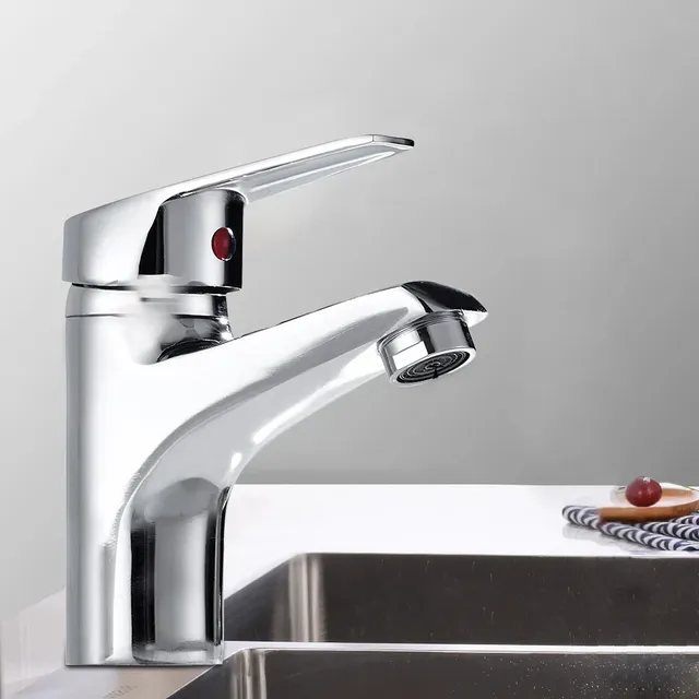 Robinet de lavabo de salle de bains chromé – vue 4