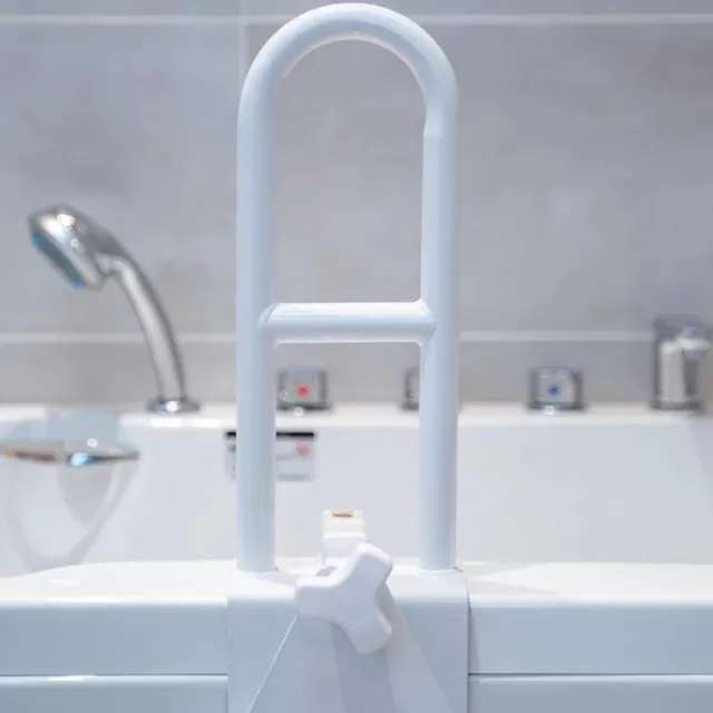 Main courante de baignoire réglable – vue 2