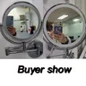 Miroir de maquillage mural à LED avec prise – vue 3