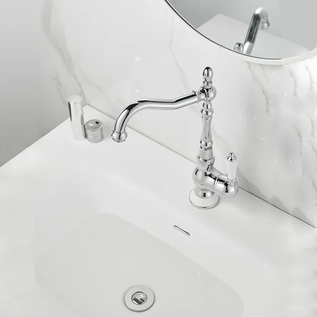 Robinet de lavabo doré de style européen – vue 4