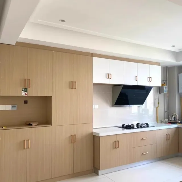 Porte d'armoire en bois – vue 6