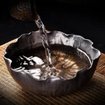 Bassin d&rsquo;eau en céramique feuille de Lotus de Style chinois, accessoires de service à thé pour la maison, bassin de nettoyage de tasse à thé, bol de rangement de Table à thé 1 pièce