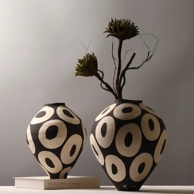Ensemble trois vases céramique mat ovoïde col étroit… – vue 3