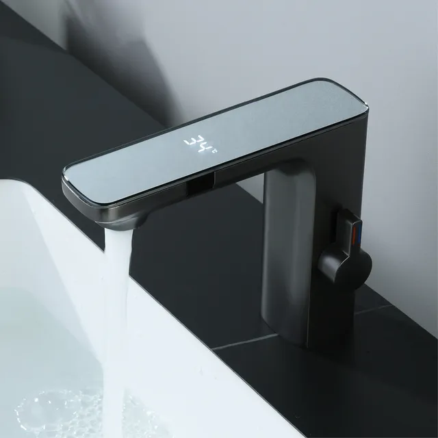 Robinet de salle de bains en laiton blanc intelligent – vue 5