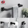 Ensemble de matériel de salle de bain – vue 3