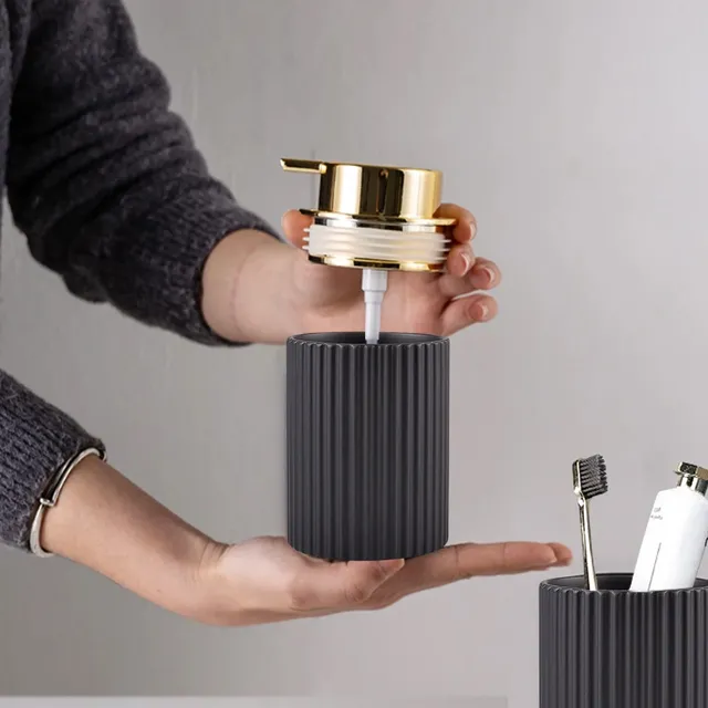 Distributeur de savon moussant rechargeable pour les mains – vue 5
