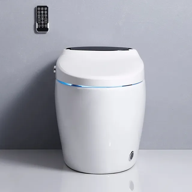 Ensemble de toilettes intelligentes modernes – vue 4