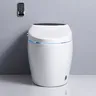 Ensemble de toilettes intelligentes modernes – vue 4