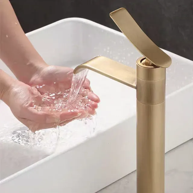 Robinets de lavabo en Bronze Antique – vue 3