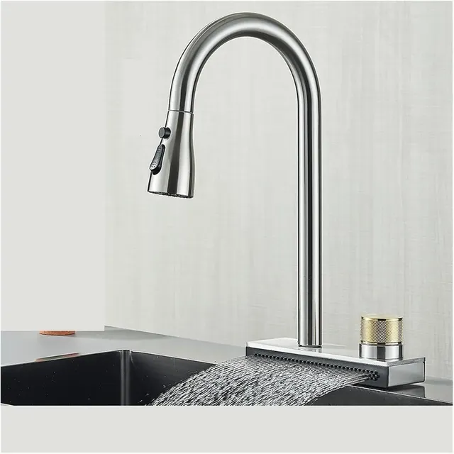 Robinet de cuisine noir avec cascade de pluie – vue 2