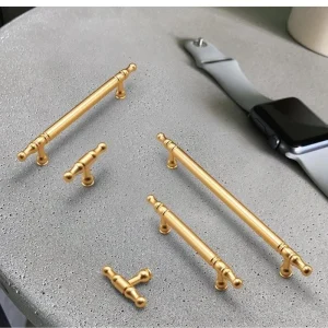 Poignées d’armoire en alliage d’aluminium, poignée de porte de cuisine, boutons de tiroir, poignées de porte de garde-robe, poignées modernes en or pour quincaillerie de meubles Poignées d’armoire en alliage d’aluminium, poignée de porte de cuisine, boutons de tiroir, poignées de porte de garde-robe, poignées modernes en or pour quincaillerie de meubles