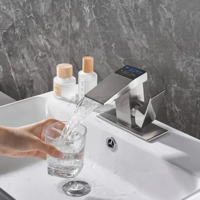 Lumière de luxe hydroélectrique affichage numérique… – vue 3