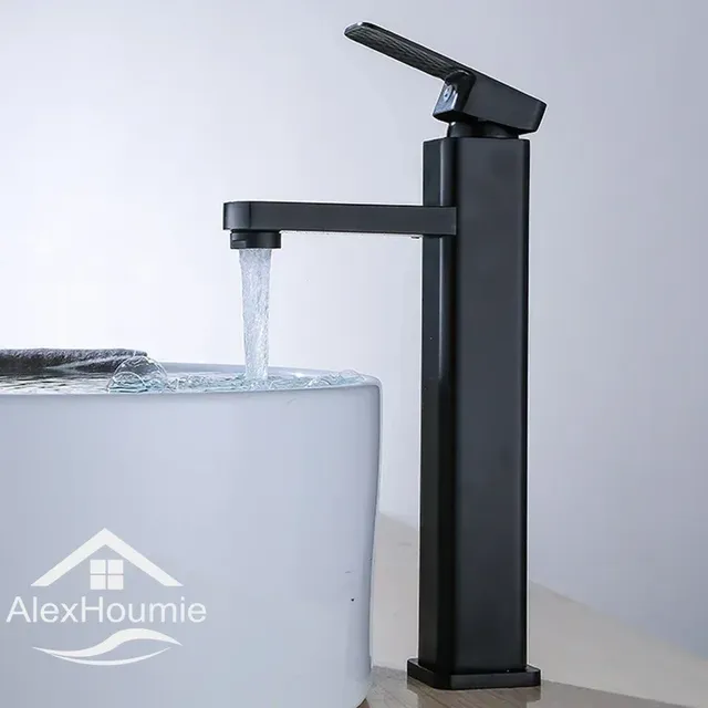 Robinet d'eau de salle de bains – vue 5