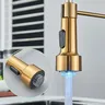 Robinet de cuisine en or brossé – vue 4