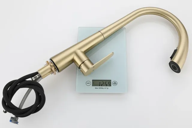 Robinet de cuisine en acier inoxydable doré – vue 5