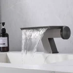 Robinet de Lavabo à une Poignée, Cascade en Laiton de Qualité Supérieure, Robinet de Lavabo Moderne à Eau Chaude et Froide, Gris Pistolet