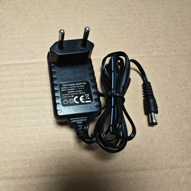 Chargeur d'alimentation 13.5V 1000mA 1.5m de longueur