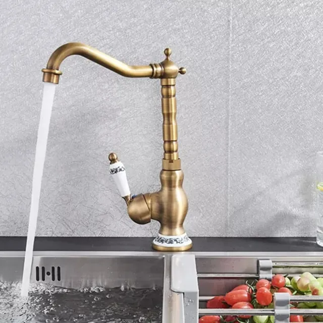 Robinet de cuisine en laiton antique – vue 5