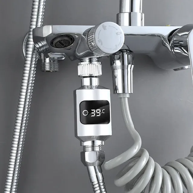 Robinets de douche de jacuzzi de salle de bains numérique – vue 4