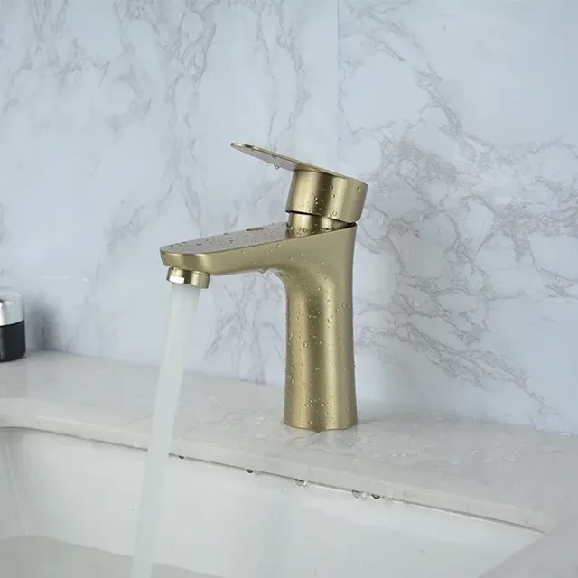 Robinet d'eau à poignée unique en acier inoxydable – vue 3