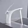 Robinet de lavabo à poignée unique – vue 3
