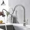 Robinet de cuisine Surface en acier inoxydable – vue 1