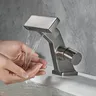 Robinet de salle de bains cascade en laiton gris pistolet – vue 3
