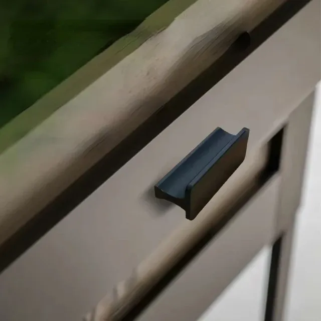 Boutons d'armoire de cuisine noir mat – vue 5