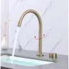 Robinet lavabo mural or brossé noir bec pivotant rotatif 360 commande déportée céramique poignée unique métal cylindrique minimaliste