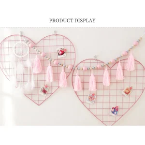 panneau grille coeur métal rose poudré solide design mural décoratif accroche photos clips crochets guirlande lumineuse bohème romantique