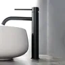 Robinet de lavabo de salle de bains en or brossé – vue 5