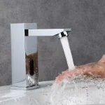 Robinet de salle de bains sans contact, lavabo de toilette, évier, capteur de mouvement infrarouge, robinet carré automatique Intelligent monté sur le pont