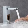 Robinet de salle de bains sans contact