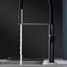 Robinet de cuisine de luxe en laiton noir au design simple – vue 5