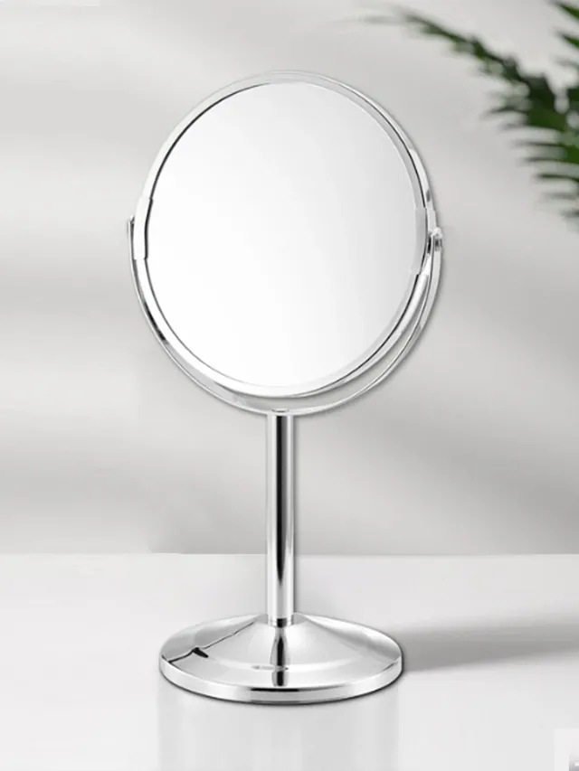 Grand miroir de maquillage argenté