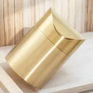 Mini poubelle de bureau en or Rose, petit récipient à déchets avec couvercle à pression, Compact pour bureau, chambre à coucher, cuisine, voiture, utilisation en métal mignon Mini poubelle de bureau en or Rose, petit récipient à déchets avec couvercle à pression, Compact pour bureau, chambre à coucher, cuisine, voiture, utilisation en métal mignon