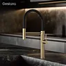 Robinet de cuisine de luxe en laiton brossé doré – vue 2
