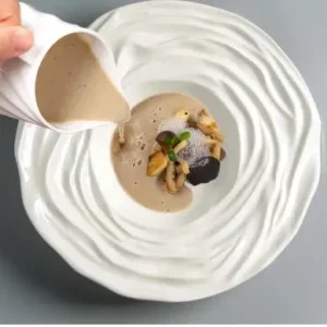 Assiettes à dîner en céramique, bassins à soupe, chapeau de paille, plat à Dessert, vaisselle de ménage de forme irrégulière, plats à pâtes Assiettes à dîner en céramique, bassins à soupe, chapeau de paille, plat à Dessert, vaisselle de ménage de forme irrégulière, plats à pâtes