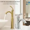 Robinets de lavabo en or brossé – vue 3
