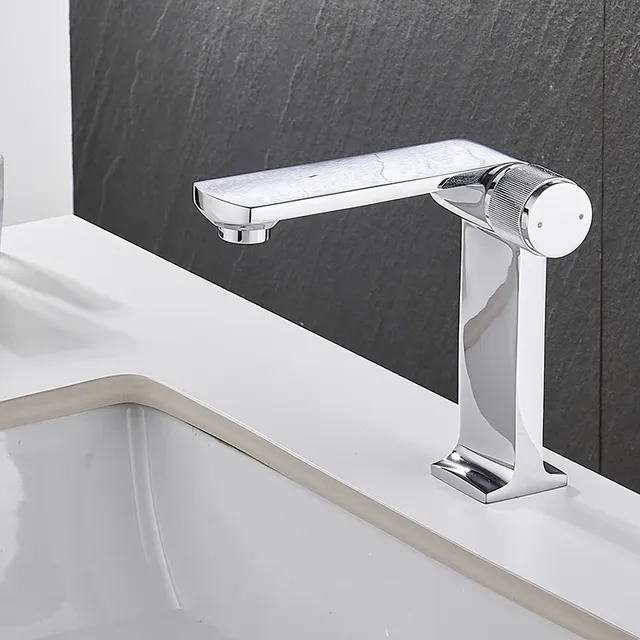 Robinet de salle de bains – vue 4